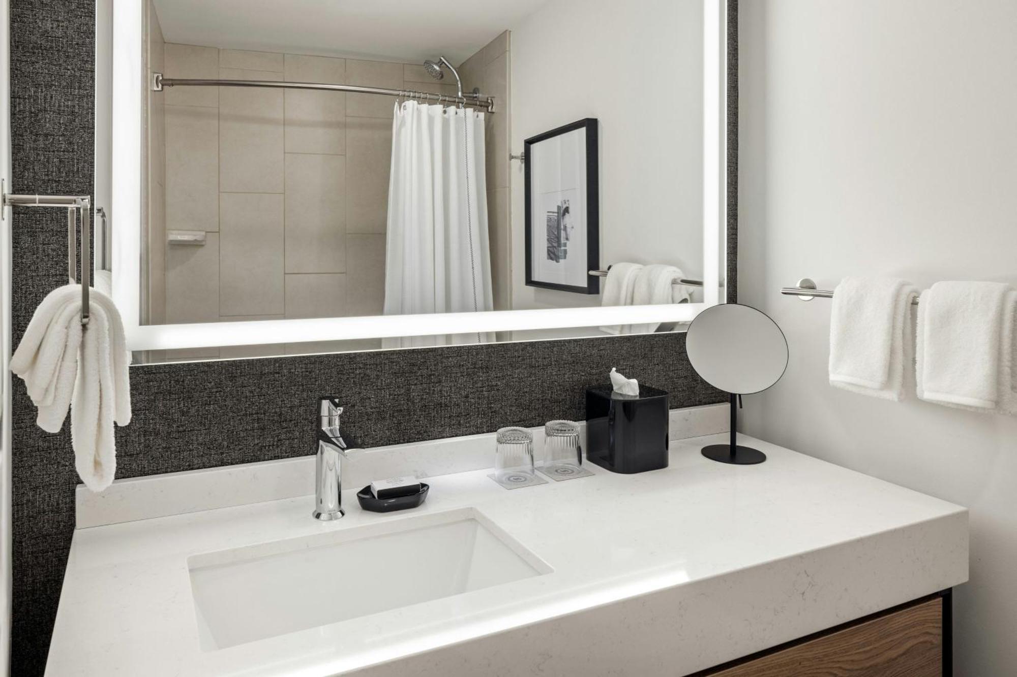 Sheraton Minneapolis Downtown Convention Center Esterno foto