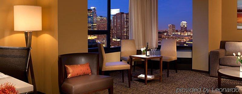 Sheraton Minneapolis Downtown Convention Center Esterno foto